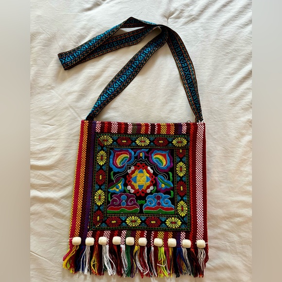 Embroidered Messenger bag - Picture 2 of 4